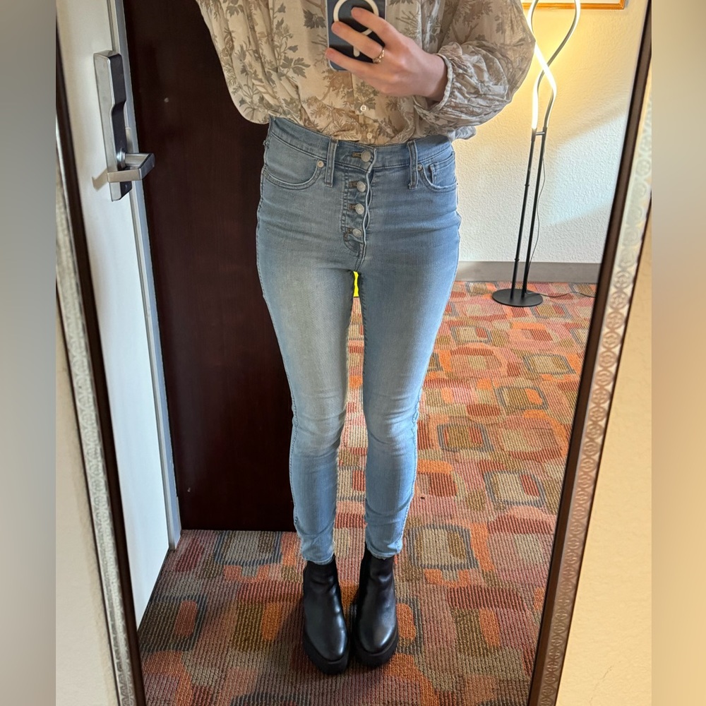 Madewell 10” High Rise Skinny Jeans Button Front Light Blue size 25